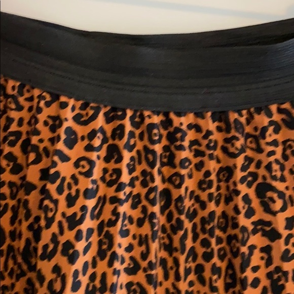 French skirt - Picture 3 of 3